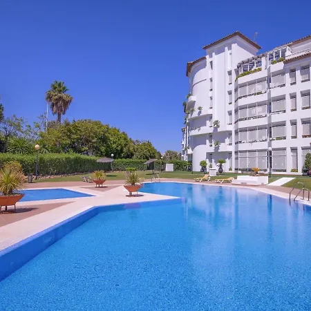 Apartment Espacioso Y Encantador En Gaviotas Marbella