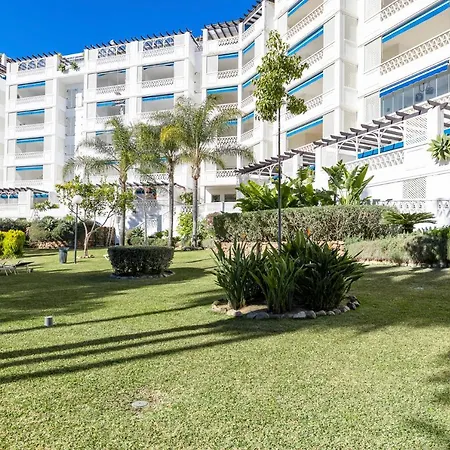 Espacioso Y Encantador En Gaviotas Apartment Marbella